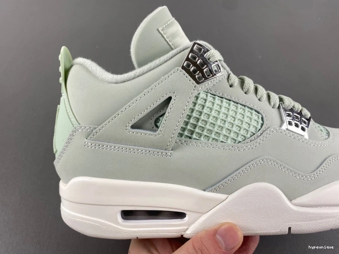HYPE (W) HV0823-003 4 Jordan Seafoam Air 0702